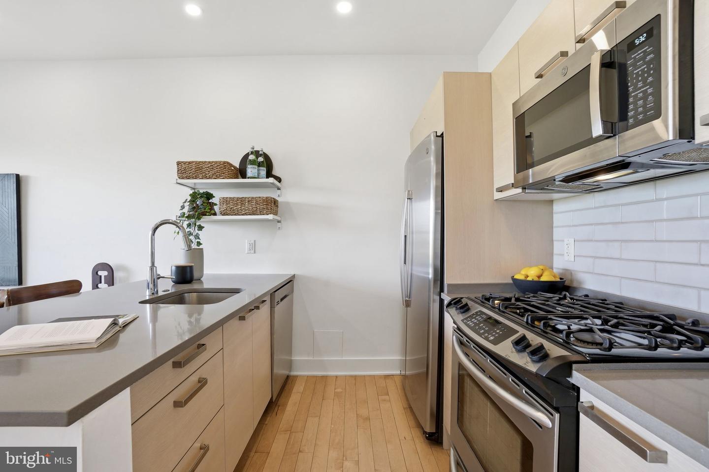 1616 11th St Nw #ph3 Property Photo 9
