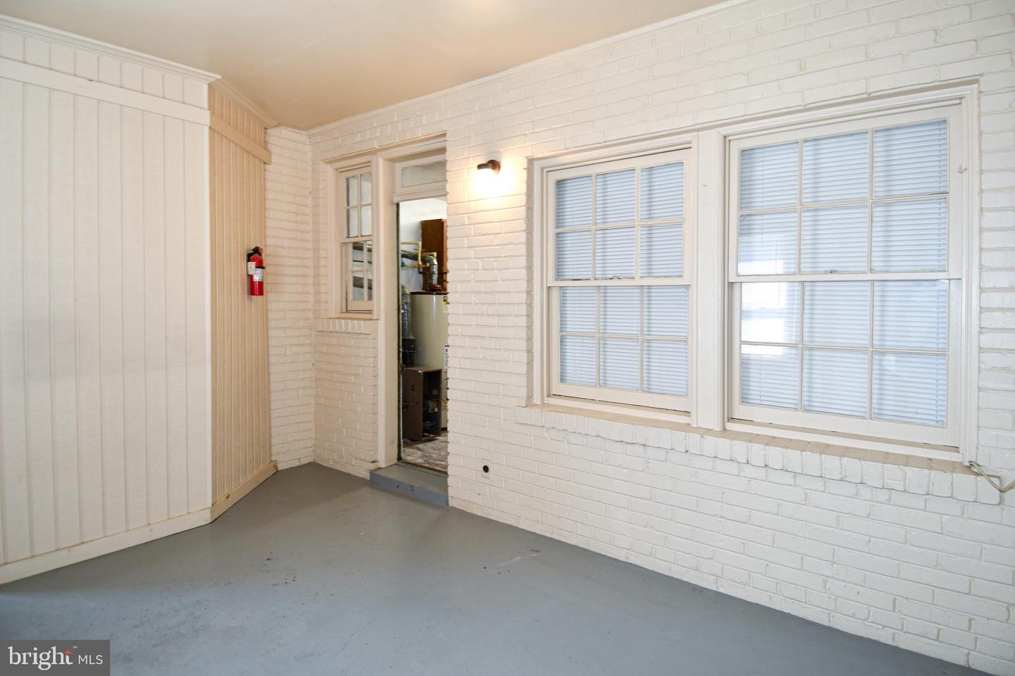 1431 Holbrook St Ne Property Photo 31