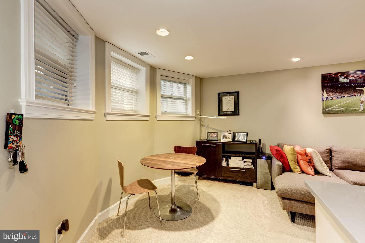 1630 19th Nw ##b2 Property Photo 6