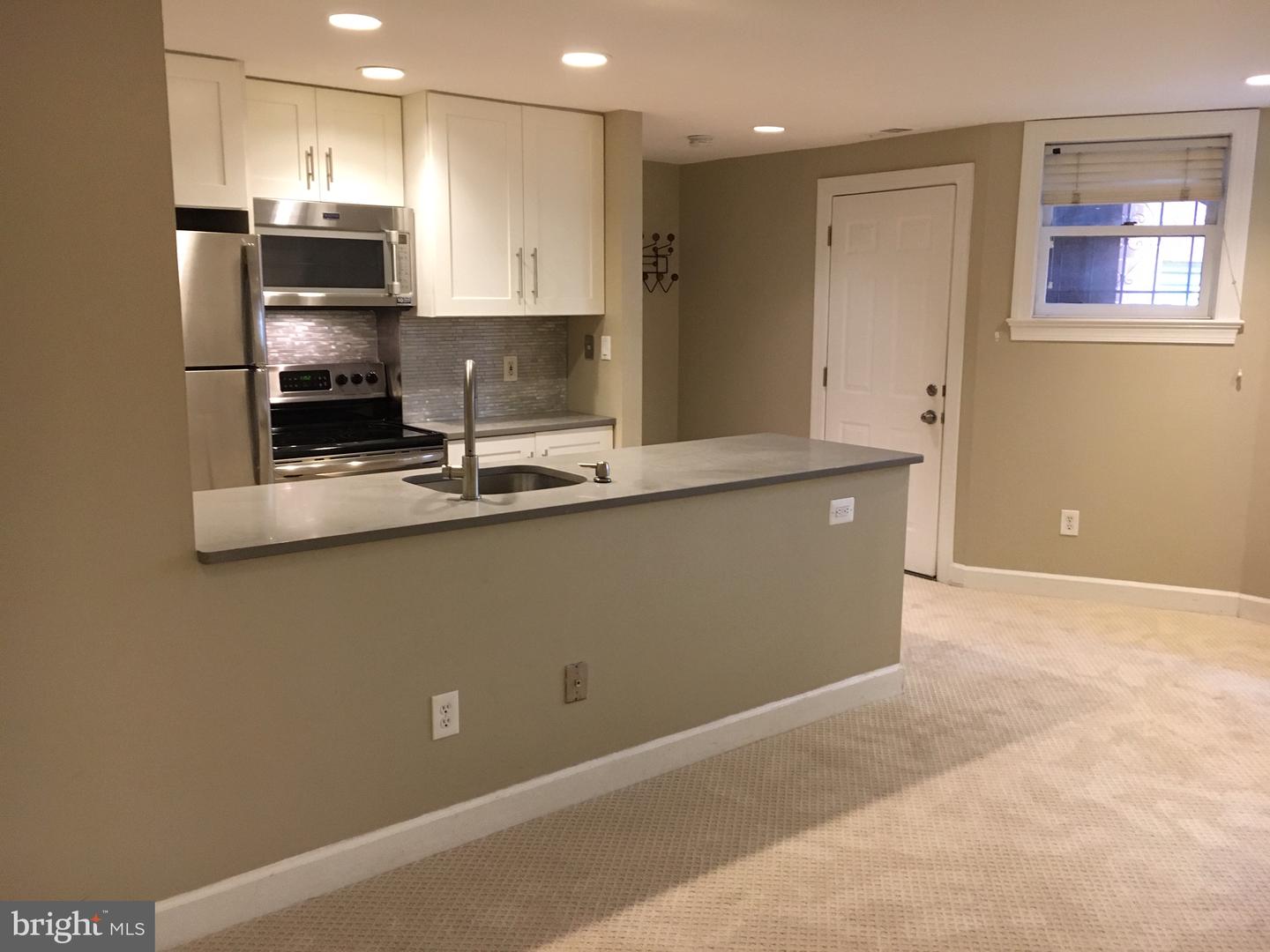 1630 19th Nw ##b2 Property Photo 7