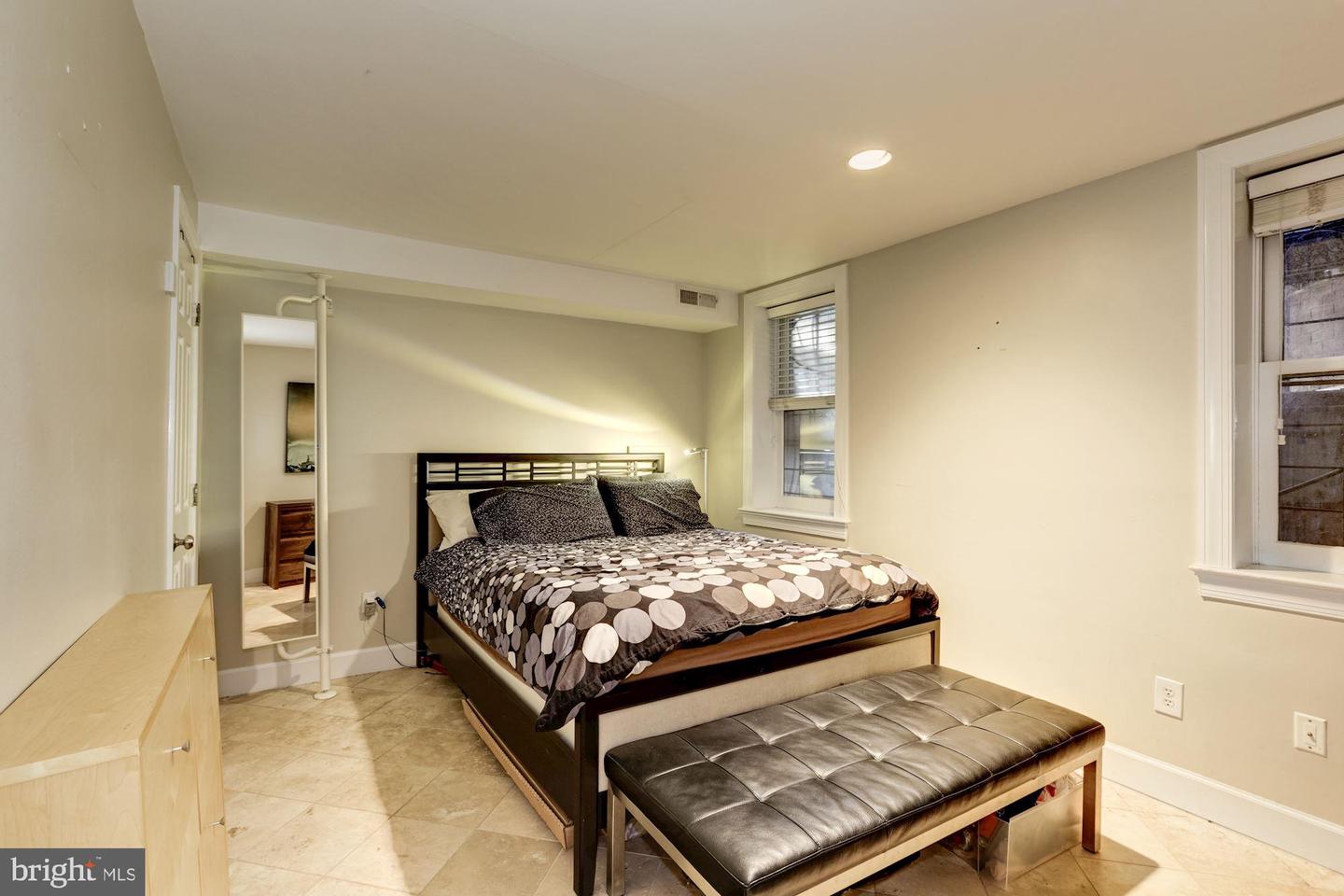 1630 19th Nw ##b2 Property Photo 11