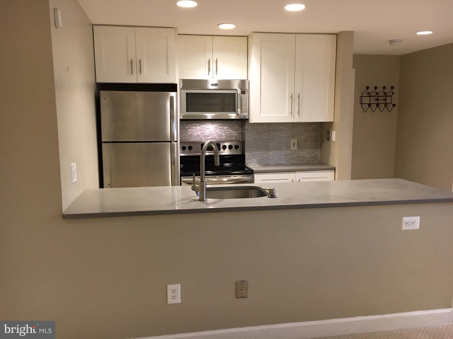 1630 19th Nw ##b2 Property Photo 17