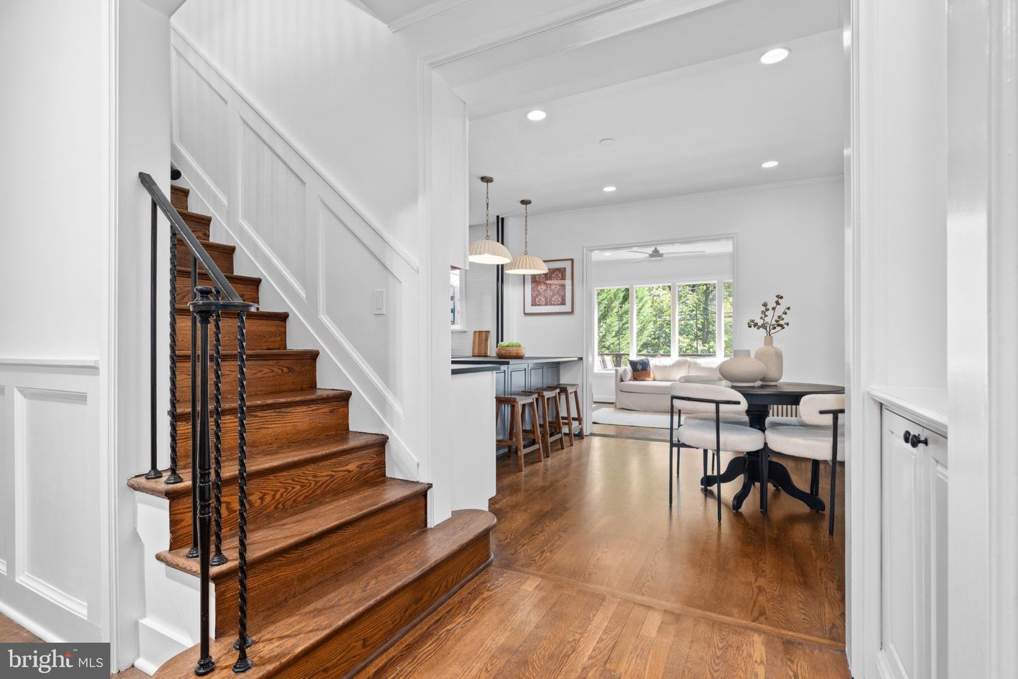 1609 44th St Nw Property Photo 8