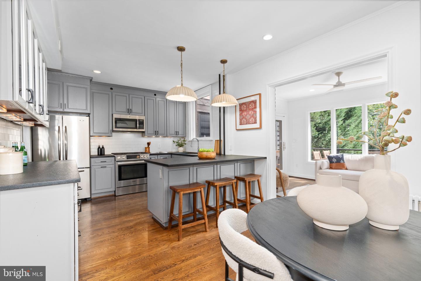1609 44th St Nw Property Photo 10