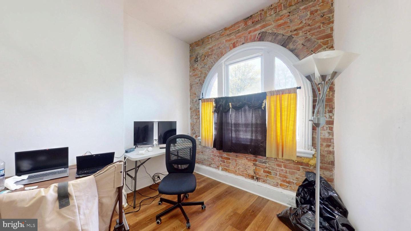 505 Florida Ave Nw Property Photo 2