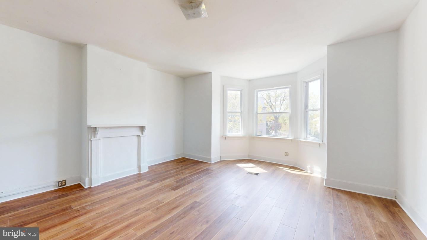 505 Florida Ave Nw Property Photo 3