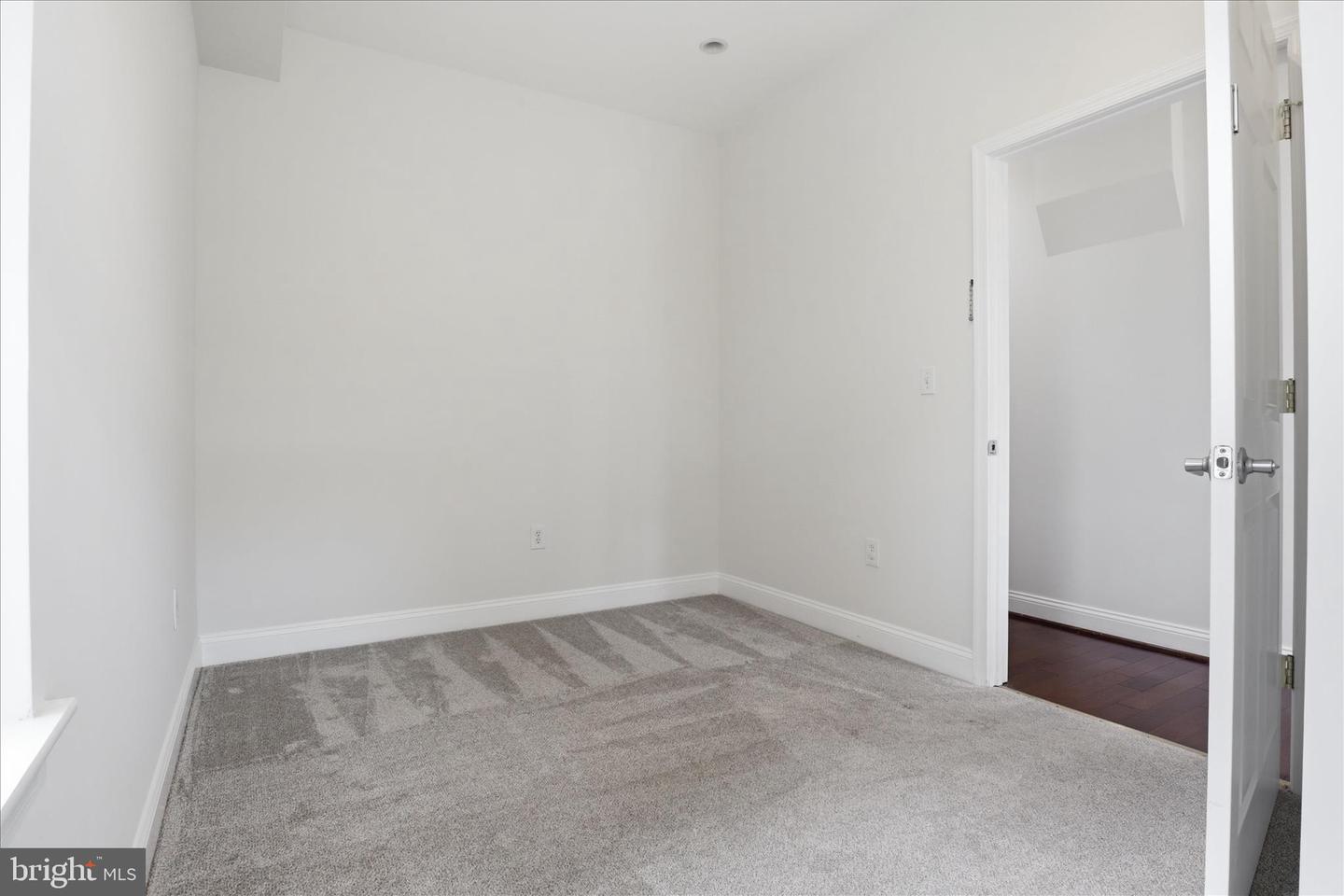 641 L St Ne Property Photo 15