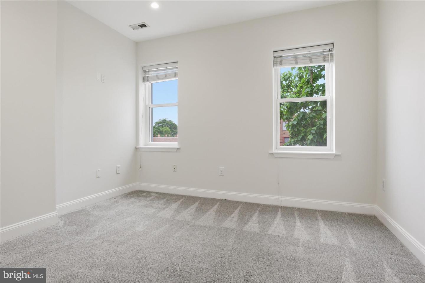 641 L St Ne Property Photo 27