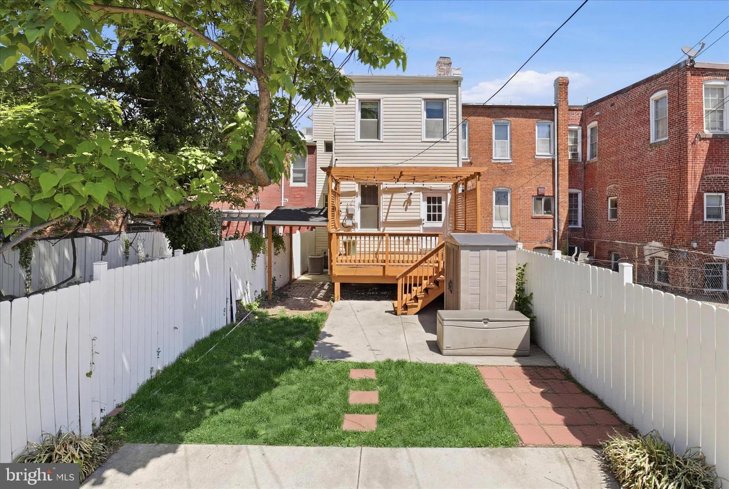 641 L St Ne Property Photo 43