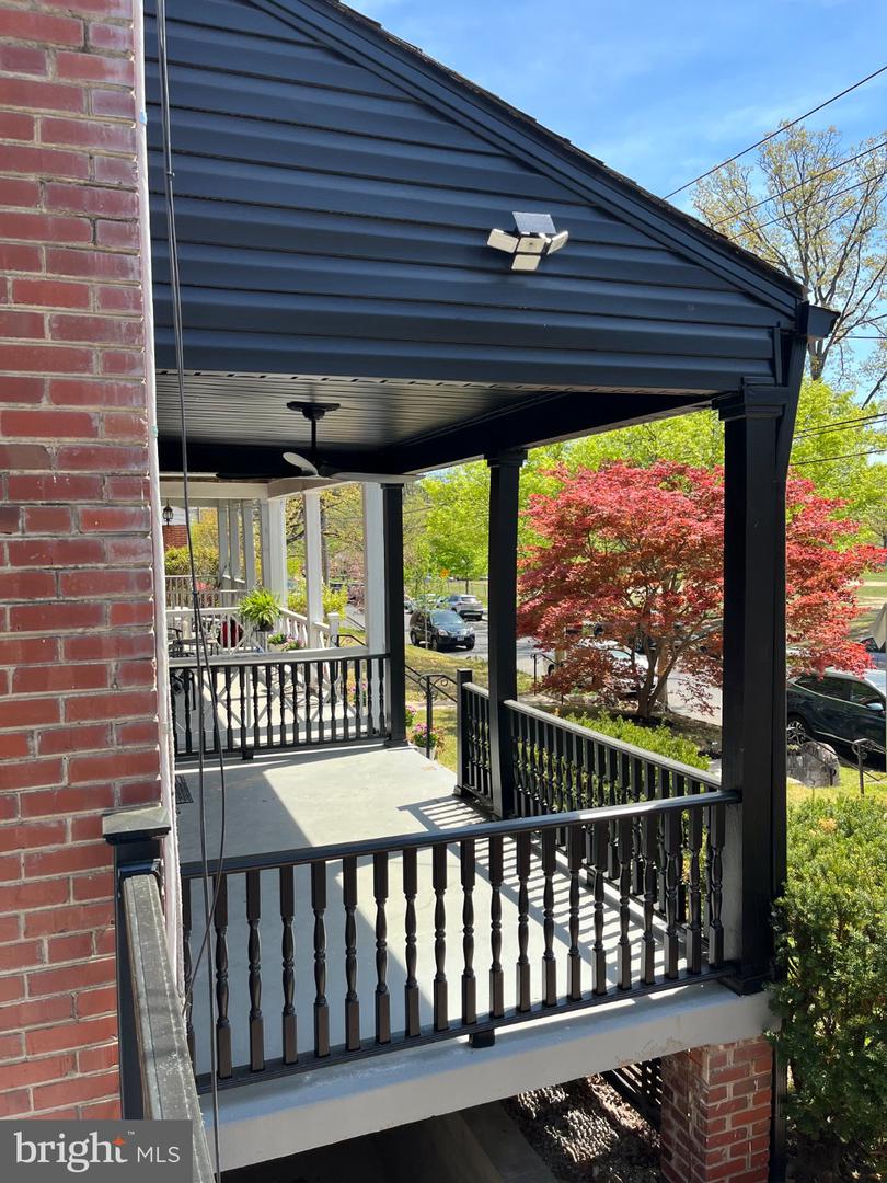 327 Whittier St Nw #a Property Photo 25