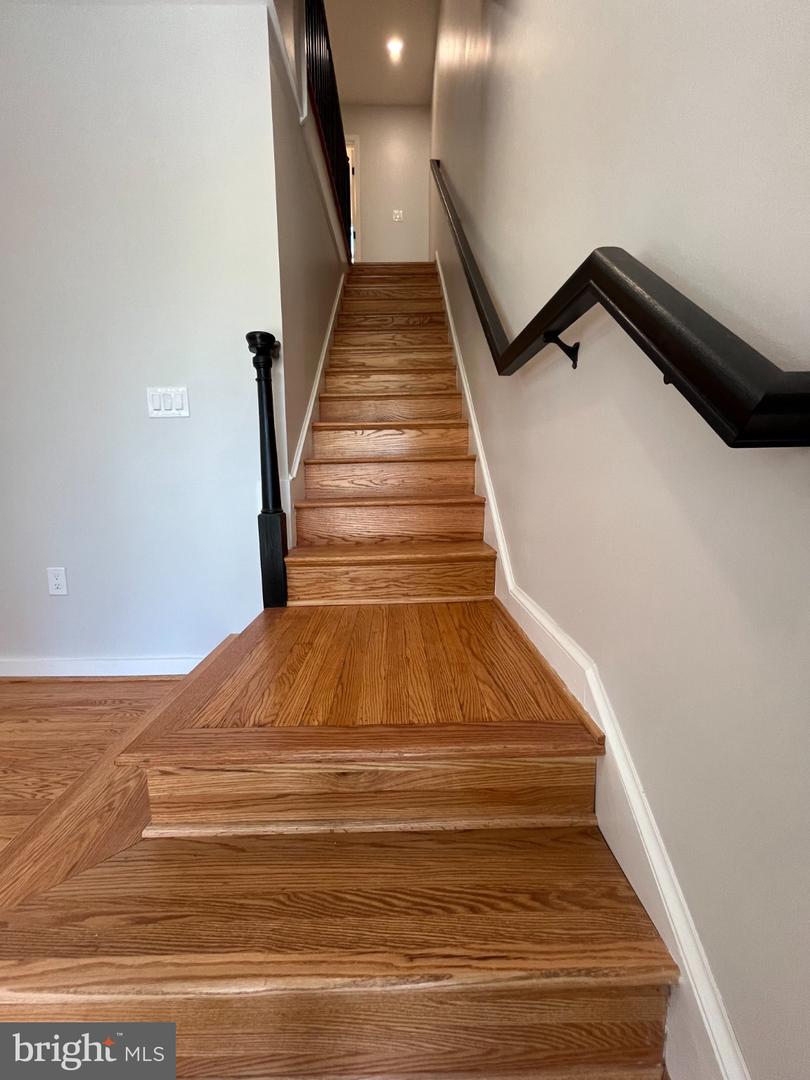 327 Whittier St Nw #a Property Photo 32