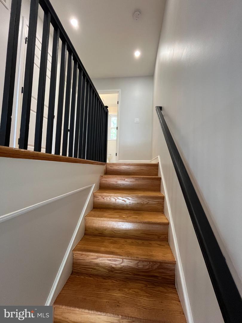 327 Whittier St Nw #a Property Photo 34