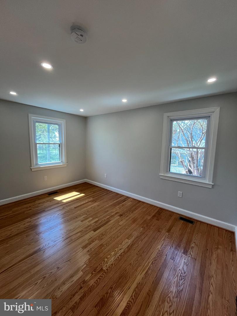 327 Whittier St Nw #a Property Photo 37