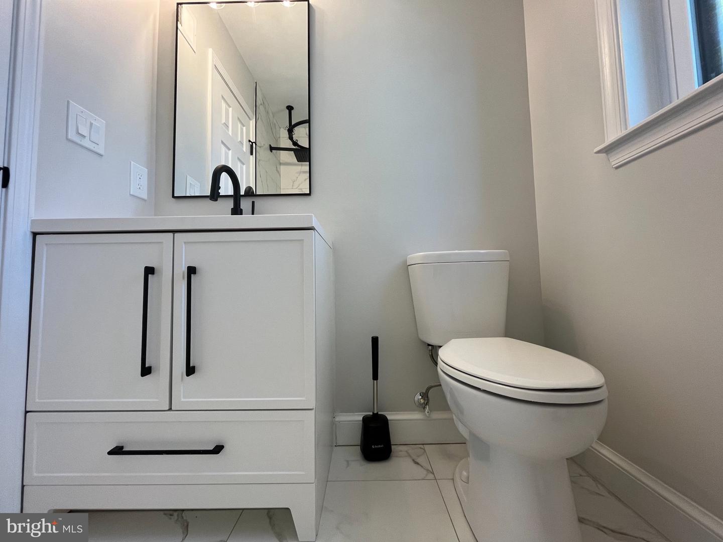 327 Whittier St Nw #a Property Photo 47