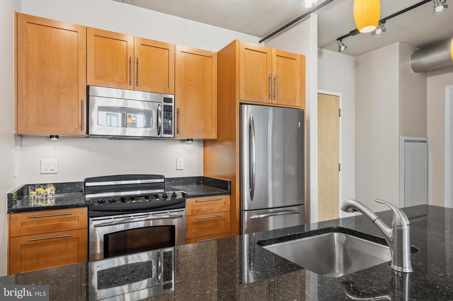 2125 14th St Nw #404 Property Photo 8
