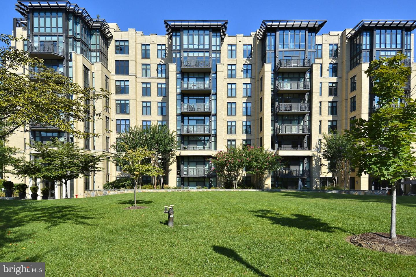 4301 Military Rd Nw #ph5 Property Photo 1