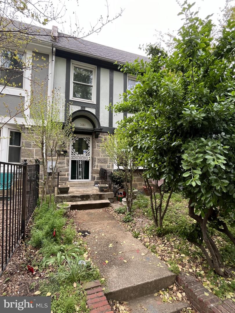1458 OGDEN ST NW Property Photo 1