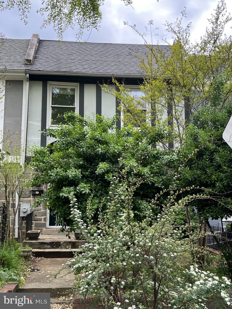 1458 Ogden St Nw Property Photo 2