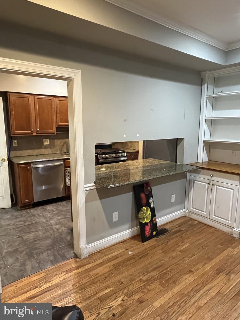 1458 Ogden St Nw Property Photo 6