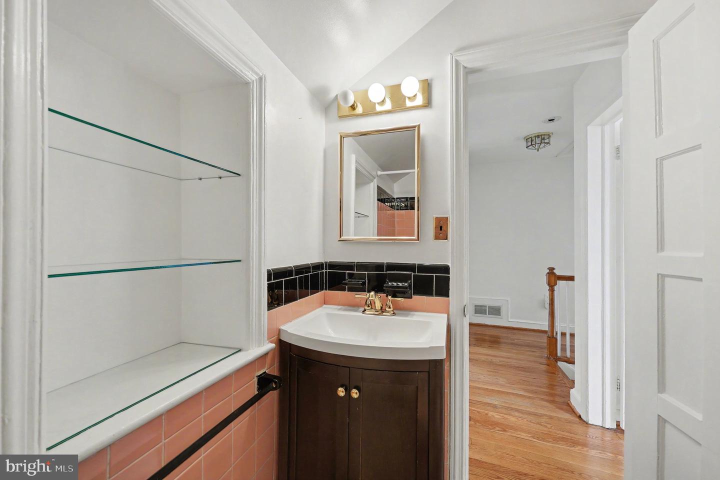 4504 20th St Ne Property Photo 37