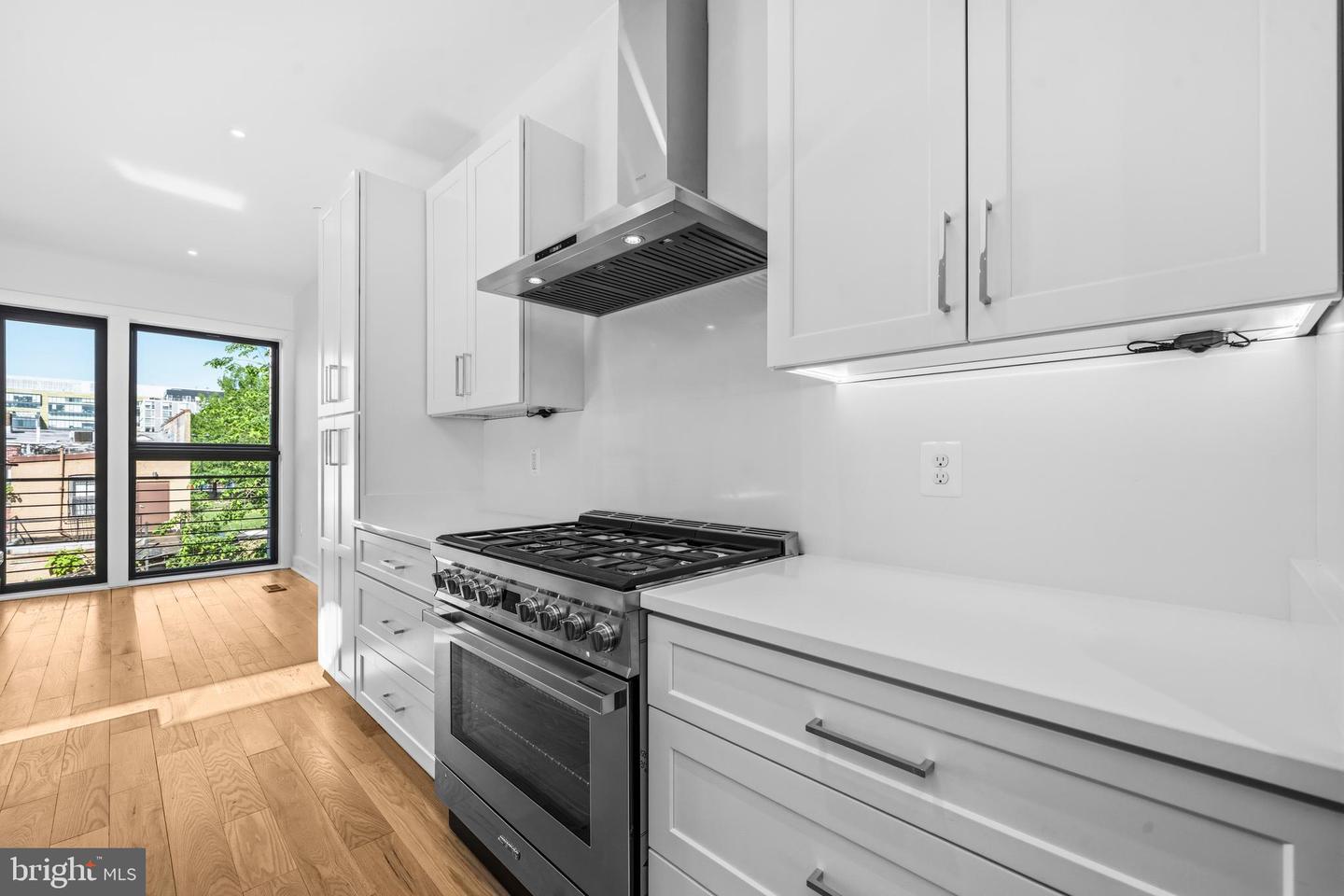 1414 5th St Nw #b Property Photo 10