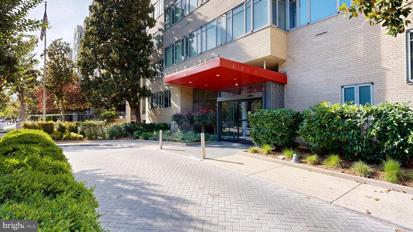1711 Massachusetts Ave Nw #301 Property Photo 1