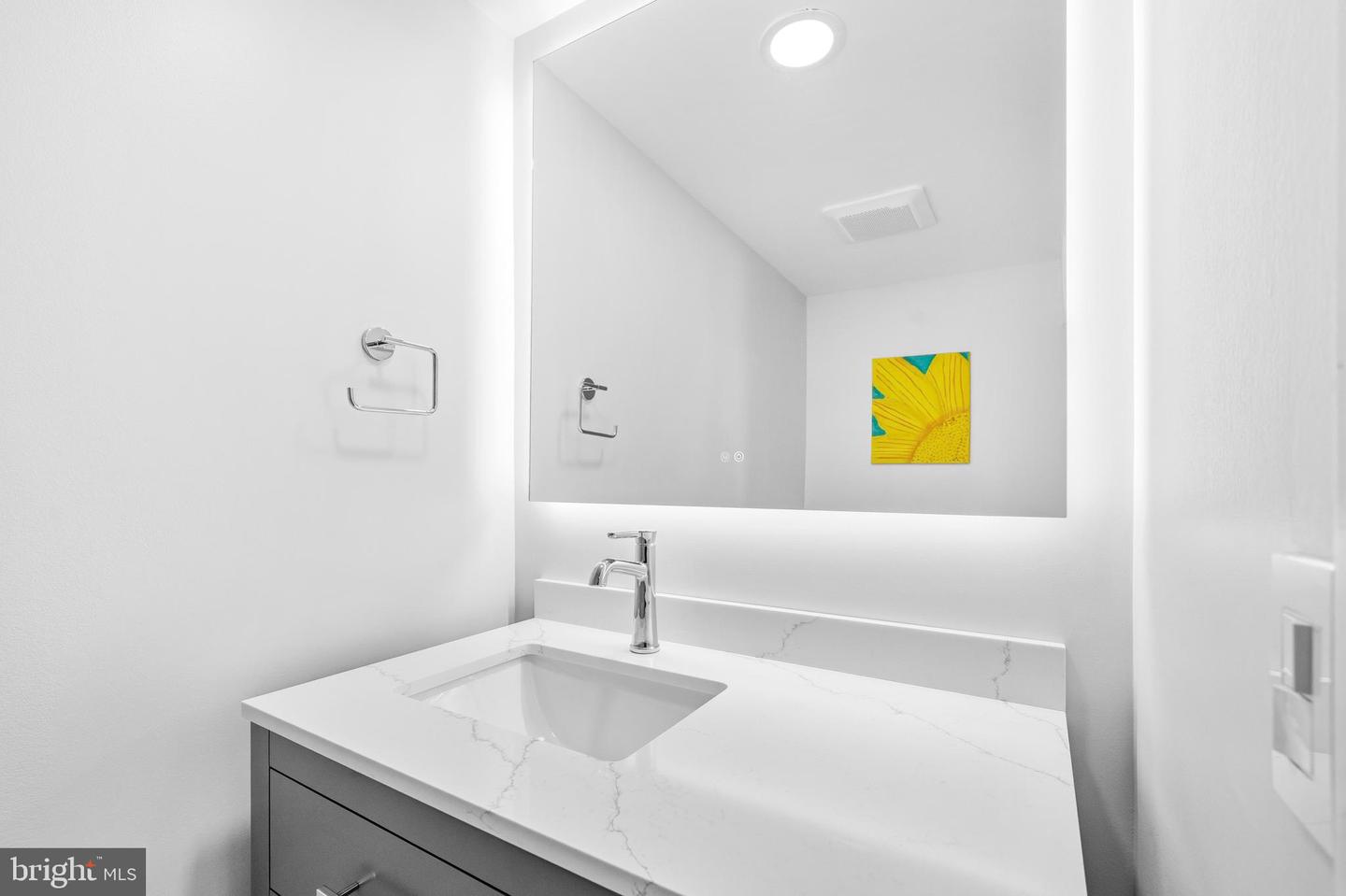 1117 10th St Nw #1103 Property Photo 5