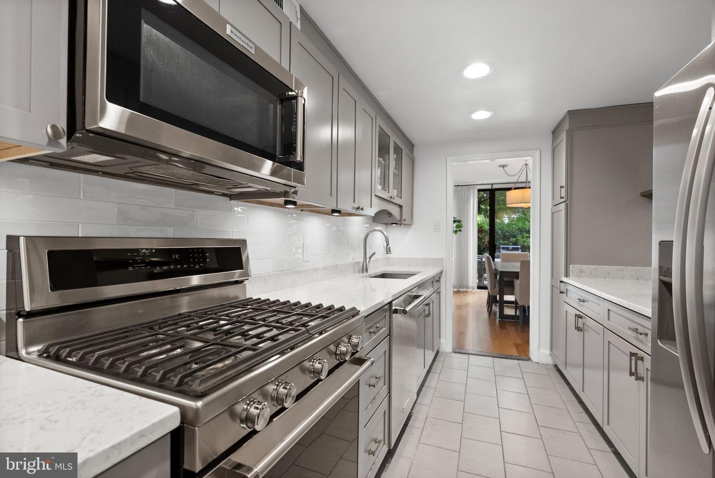 700 New Hampshire Ave Nw #105 Property Photo 11