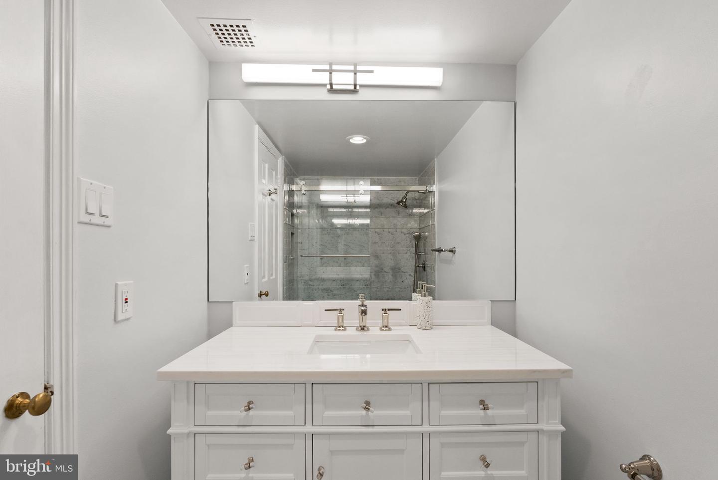 700 New Hampshire Ave Nw #105 Property Photo 19