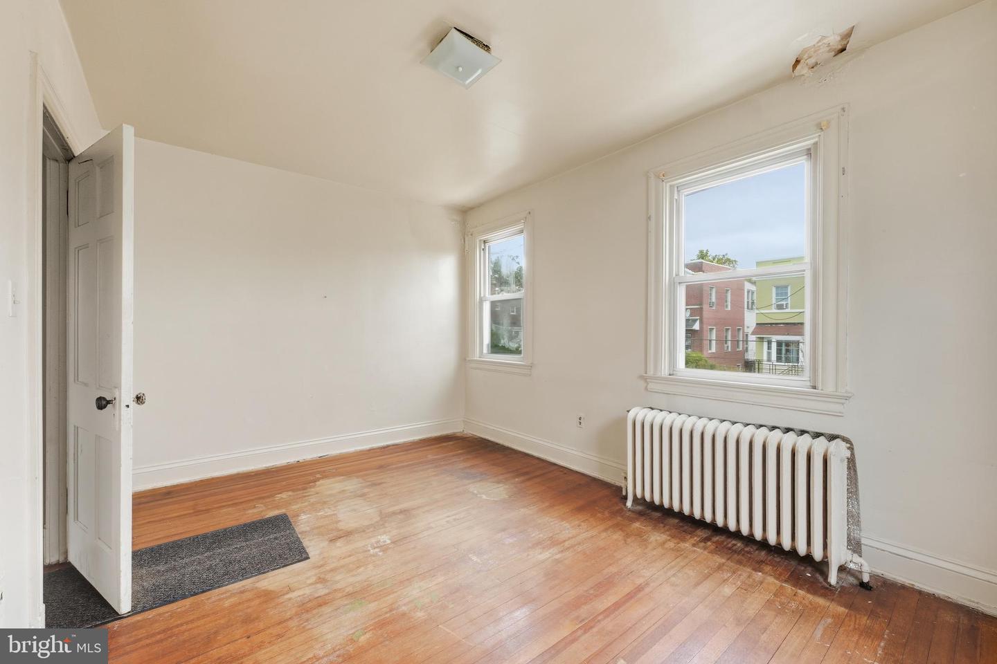 726 Somerset Pl Nw Property Photo 21
