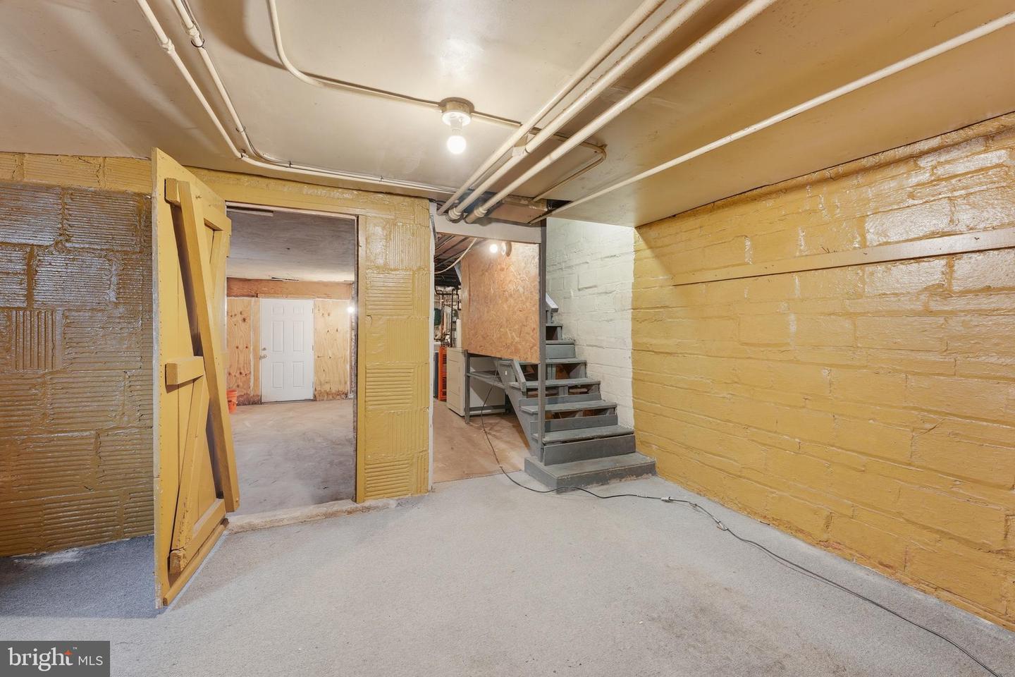 726 Somerset Pl Nw Property Photo 22