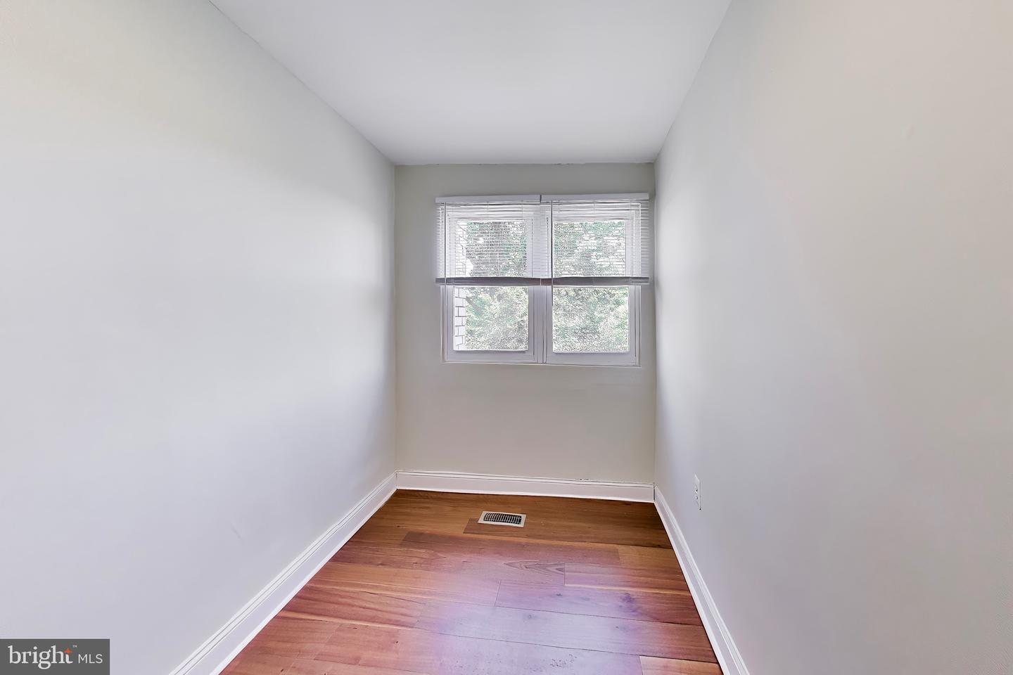 4230 Edson Pl Ne Property Photo 16