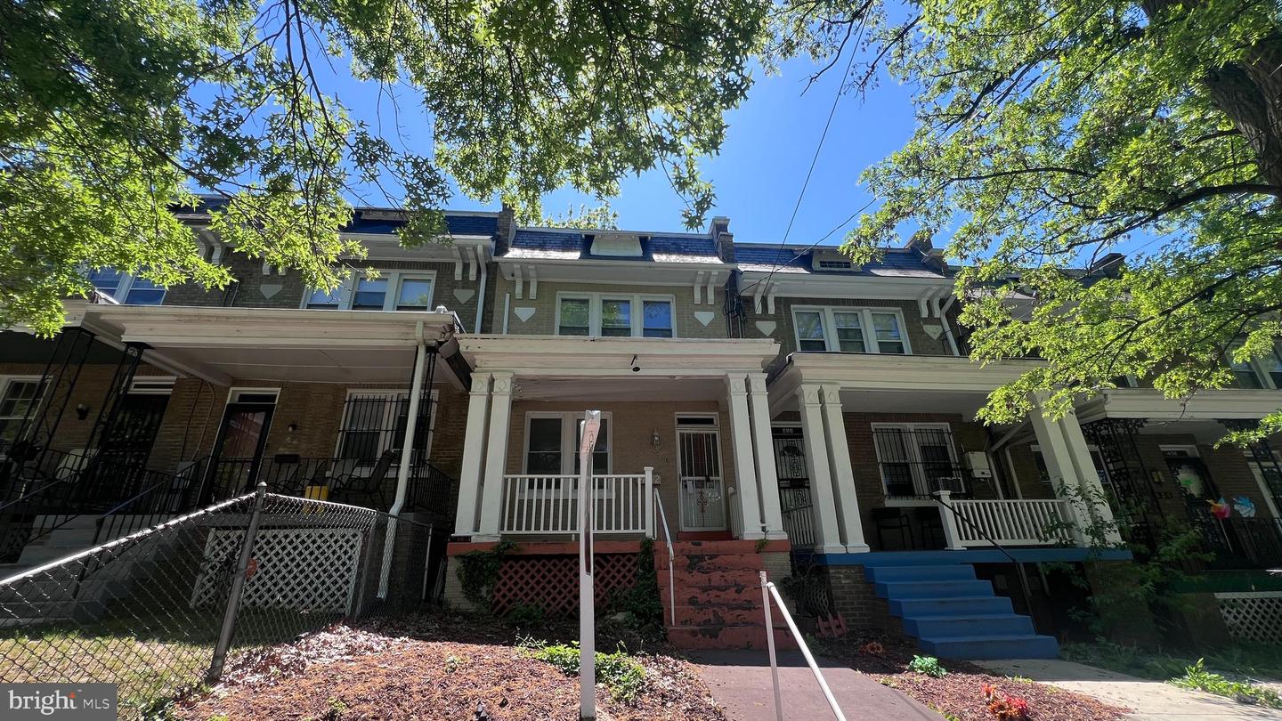 432 Crittenden St Nw Property Photo 1
