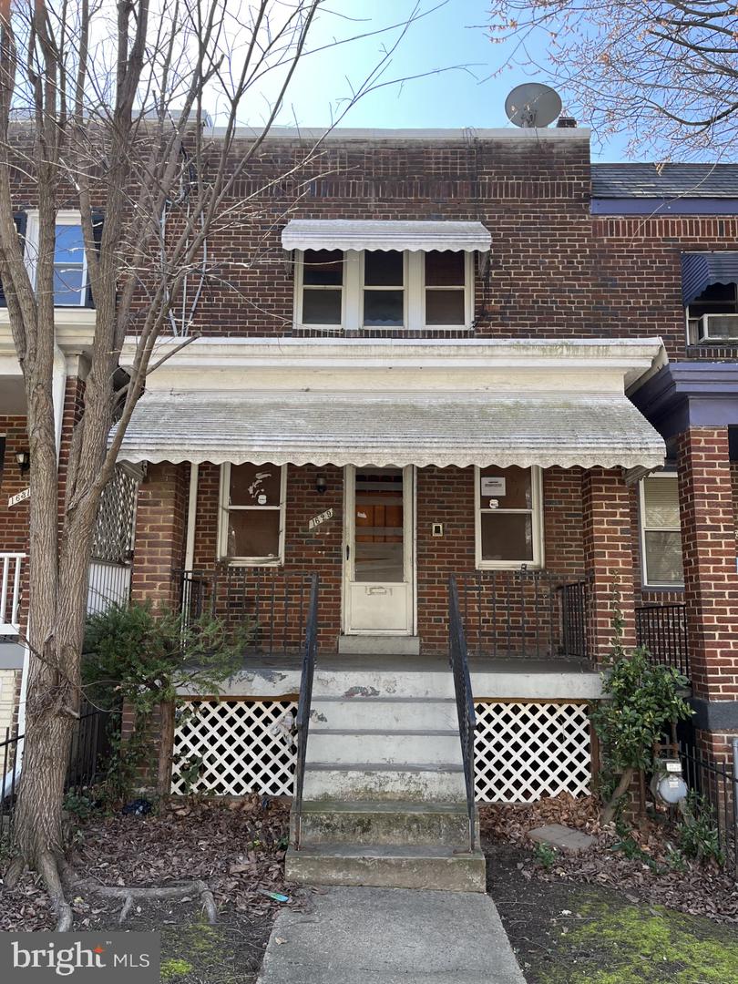 1629 R St Se Property Photo 1