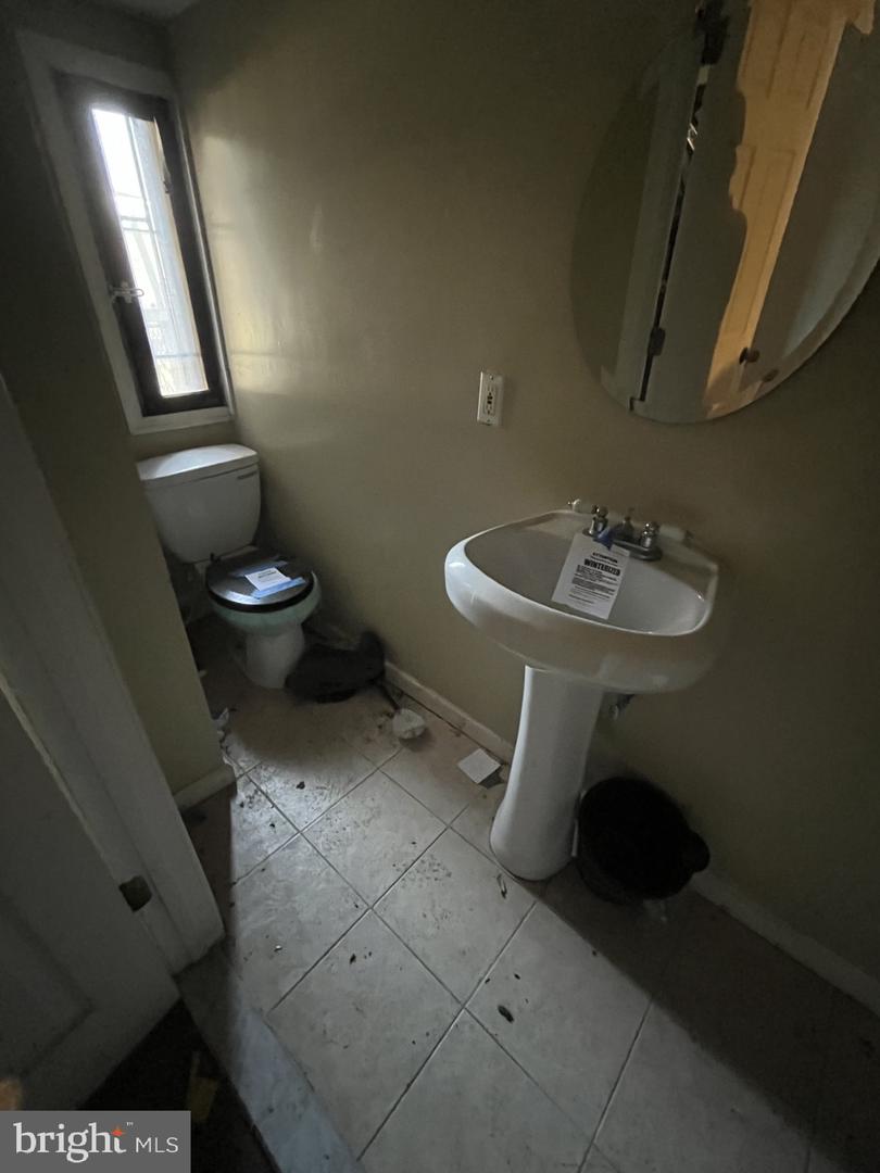 1629 R St Se Property Photo 7