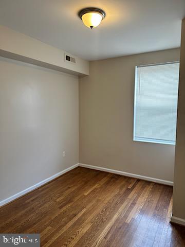 1913 Rosedale St Ne #1 Property Photo 2