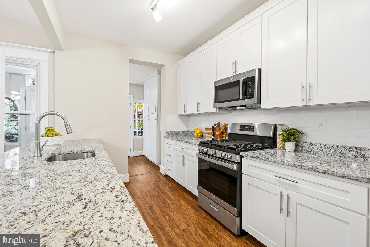 1526 Spring Pl Nw Property Photo 12