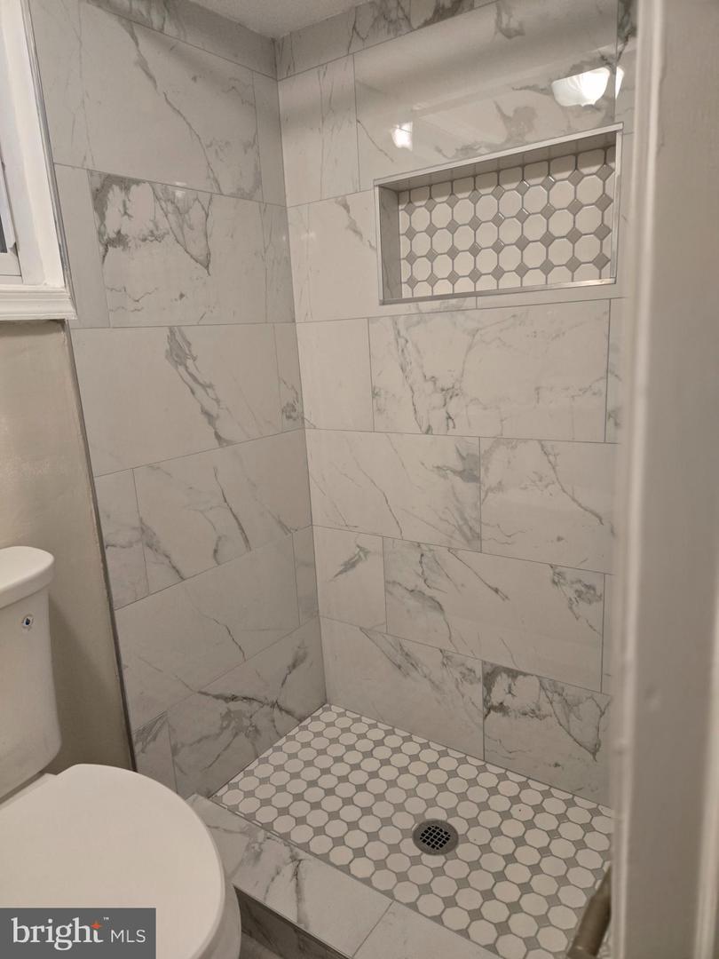 1526 Spring Pl Nw Property Photo 27