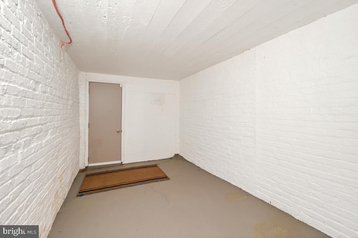 1526 Spring Pl Nw Property Photo 29