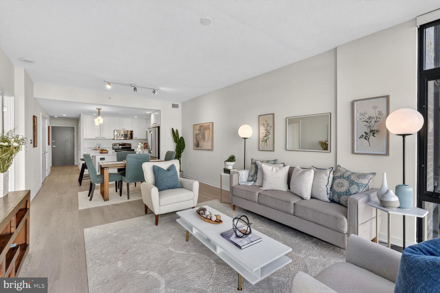 1010 MASSACHUSETTS AVE NW #807 Property Photo 1
