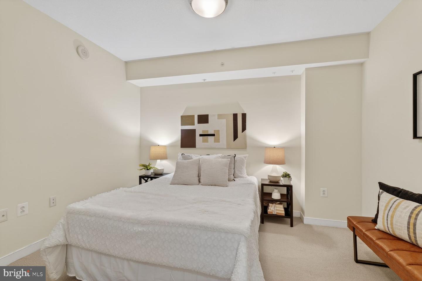 1010 Massachusetts Ave Nw #807 Property Photo 11