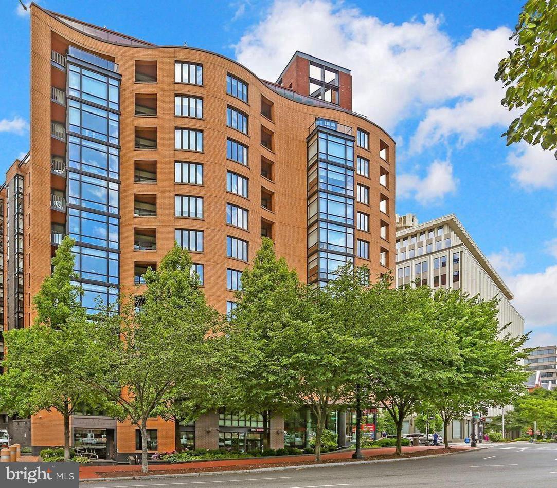 1010 Massachusetts Ave Nw #807 Property Photo 15