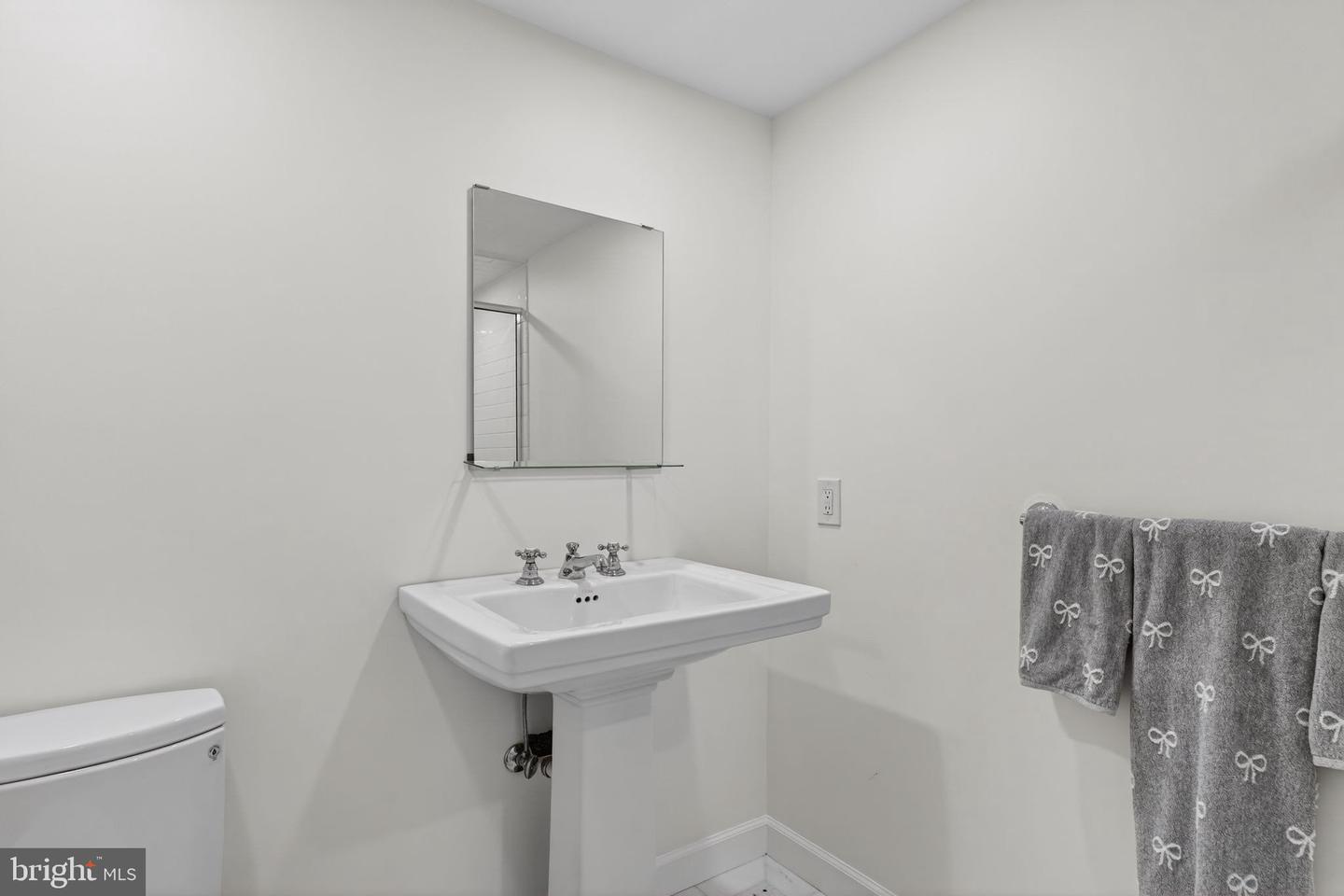 4340 Garfield St Nw Property Photo 35