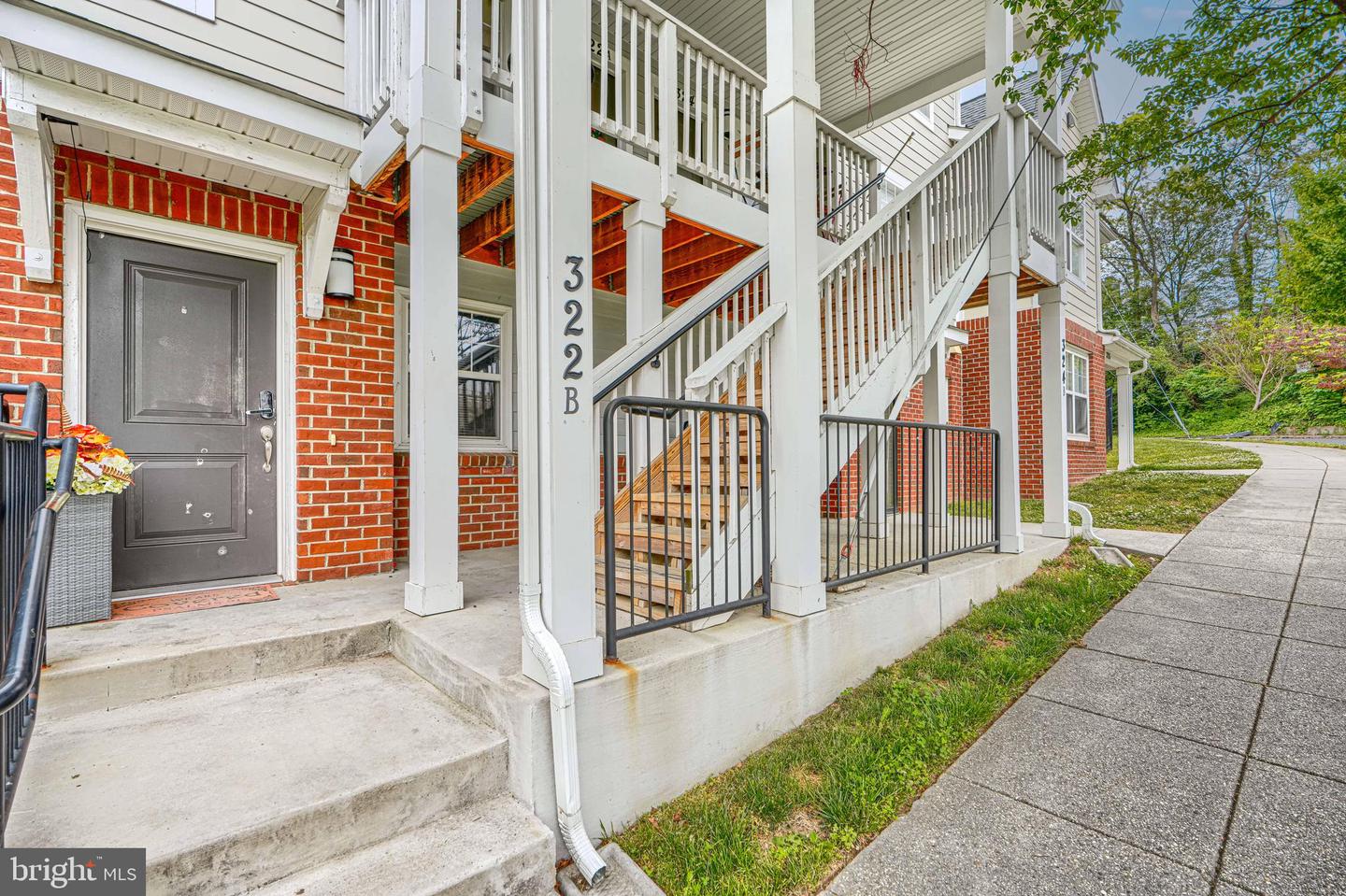 322 St Louis St Se #b Property Photo 1