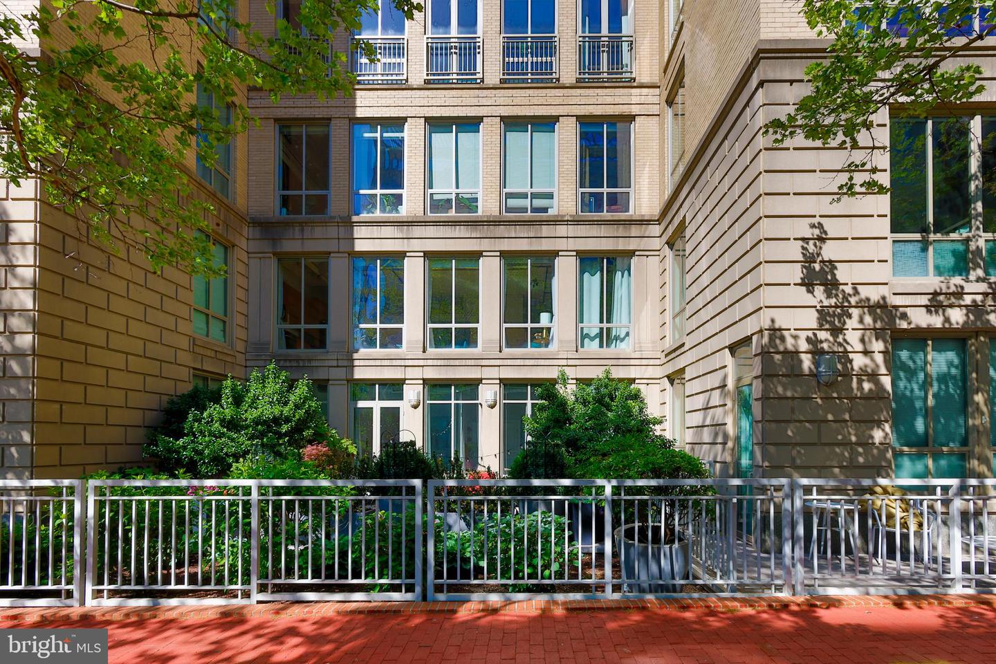 301 Massachusetts Ave Nw #204 Property Photo 3