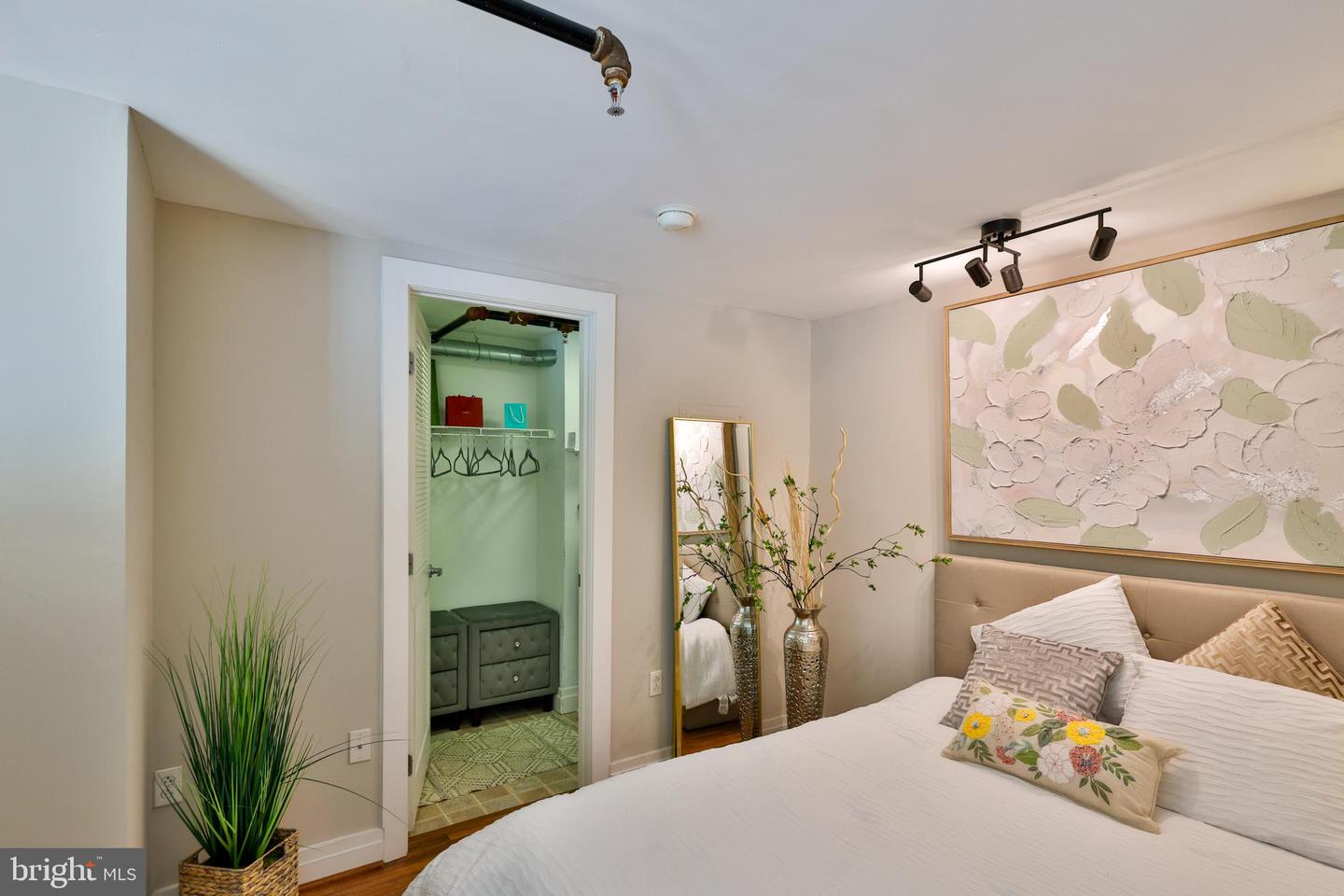 301 Massachusetts Ave Nw #204 Property Photo 21