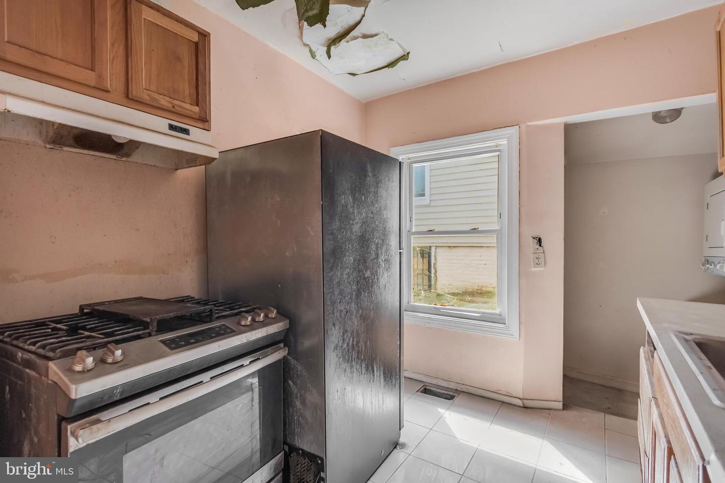 4530 Dix St Ne Property Photo 5