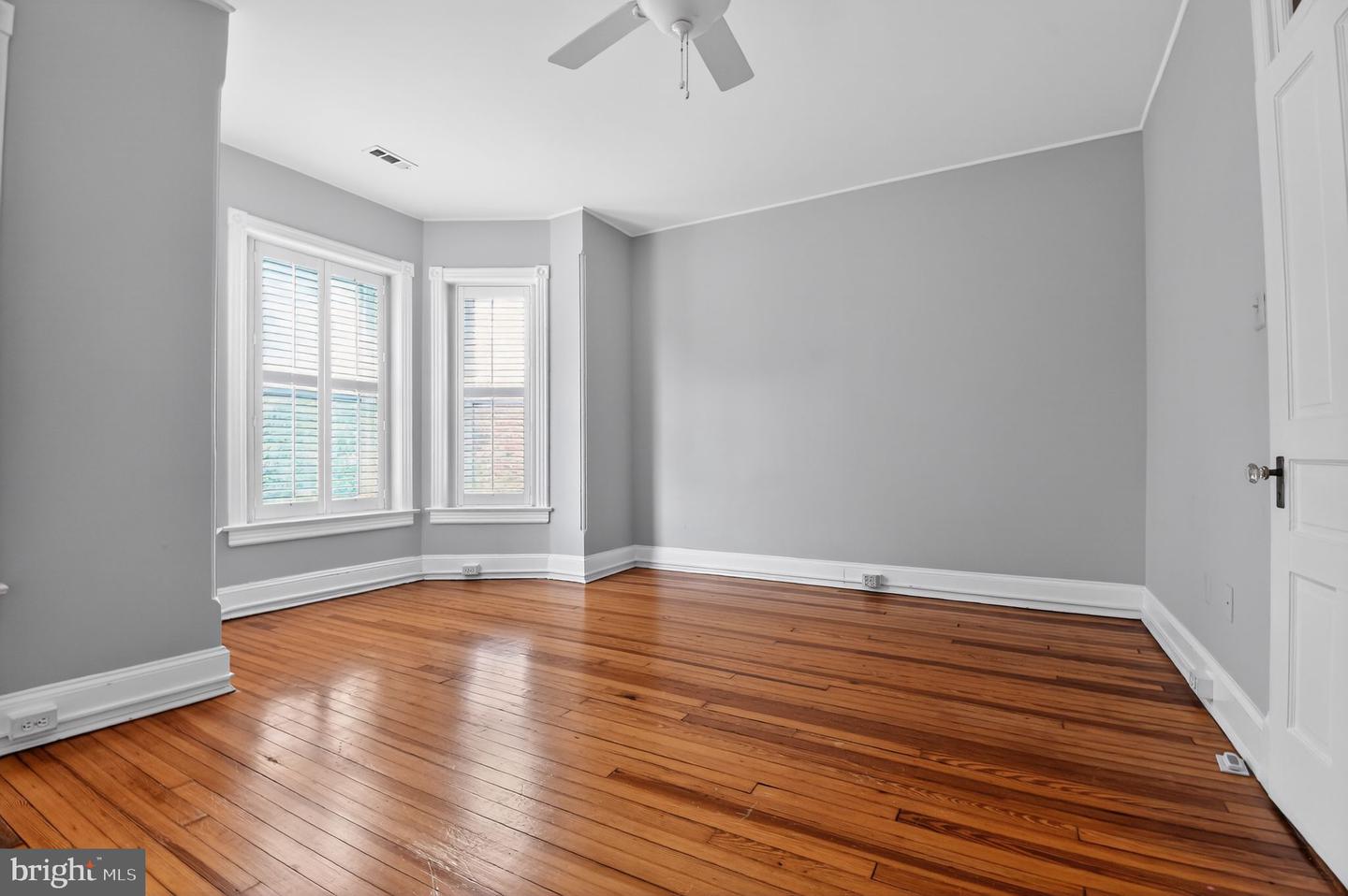 1319 Massachusetts Se Property Photo 15