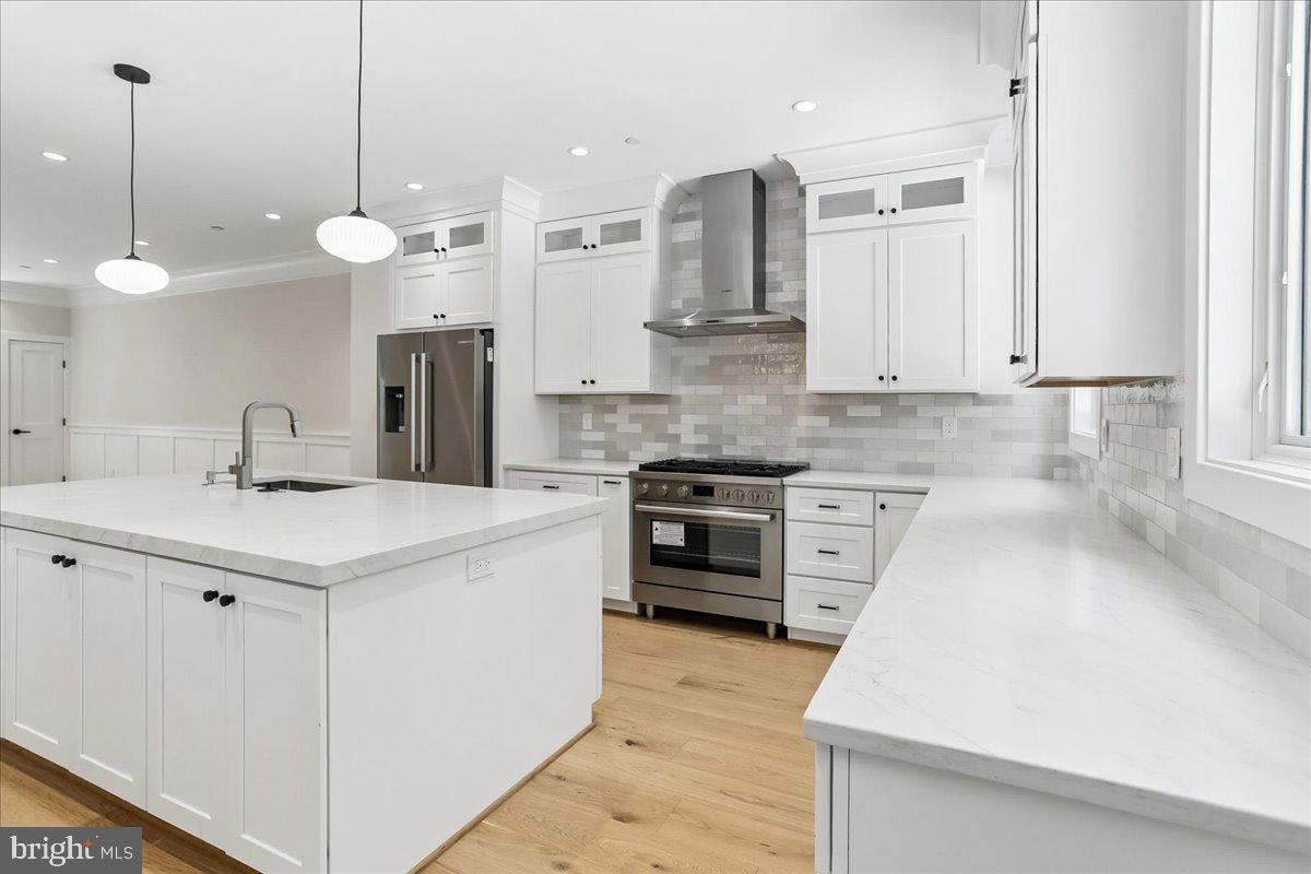 3929 Fulton St Nw #a Property Photo 11