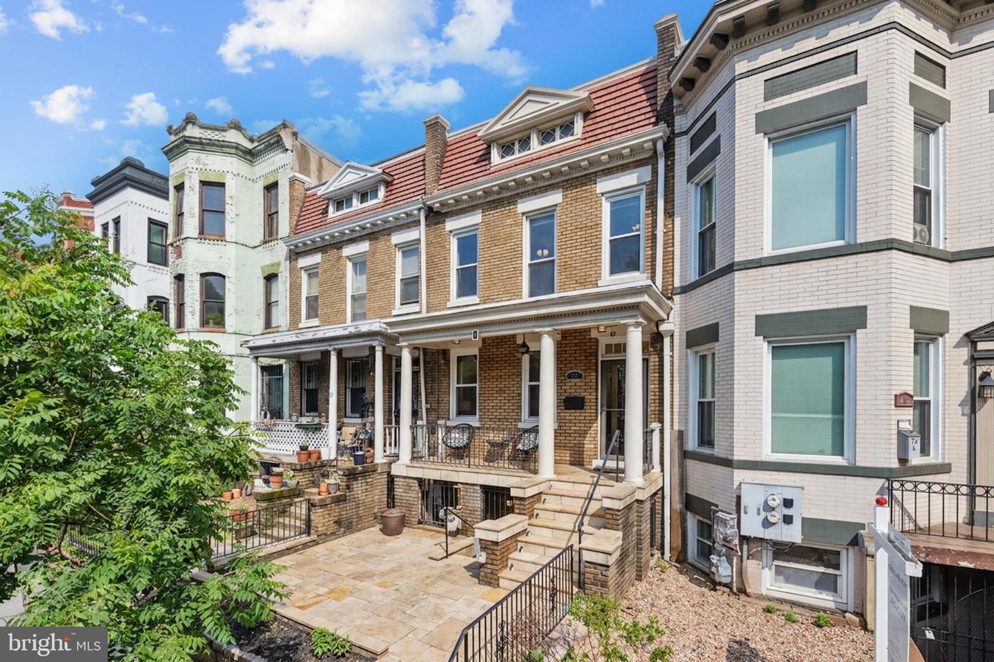 77 New York Ave Nw Property Photo 1